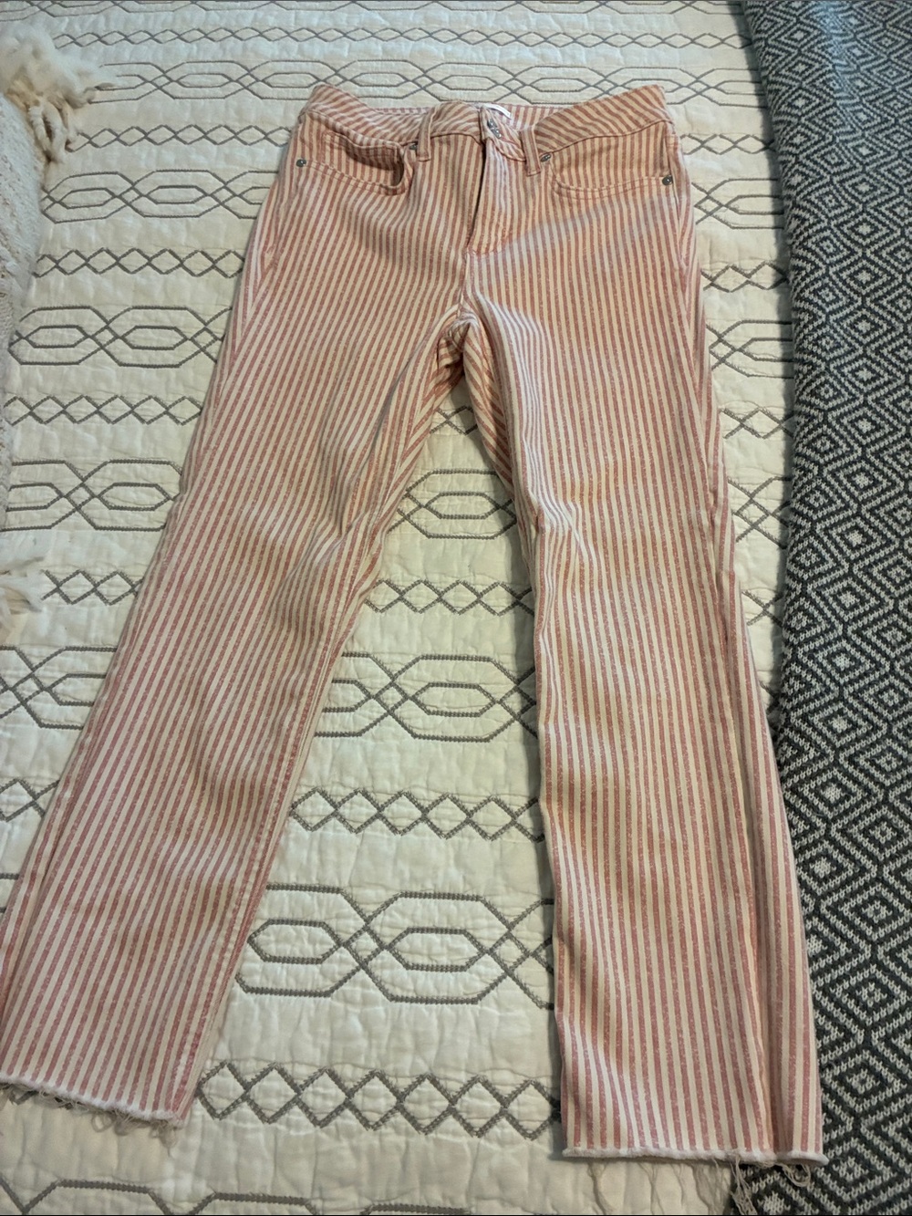 NWOT!LC Lauren Conrad Peach-Striped Straight Leg Pants